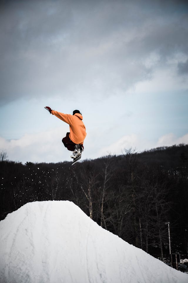 Lees meer over het artikel Van beginner tot pro: jouw snowboard avontuur start hier 